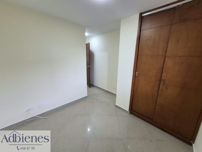 Apartamento de 3 alcobas en arriendo en Lorena, Medellín, 100 m² · foto 13 de 20