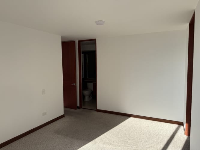 Apartamento de 3 alcobas en arriendo en Lagos De Cordoba, Bogotá, 134 m² · foto 14 de 19
