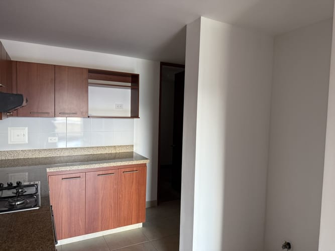 Apartamento de 3 alcobas en arriendo en Lagos De Cordoba, Bogotá, 134 m² · foto 6 de 19