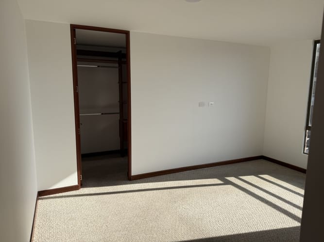 Apartamento de 3 alcobas en arriendo en Lagos De Cordoba, Bogotá, 134 m² · foto 13 de 19