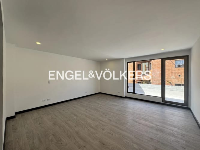 Apartamento de 5 alcobas en arriendo en La Carolina, Bogotá, 440 m² · foto 13 de 21