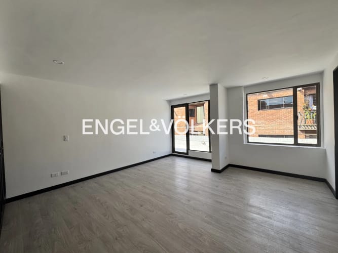 Apartamento de 5 alcobas en arriendo en La Carolina, Bogotá, 440 m² · foto 11 de 21