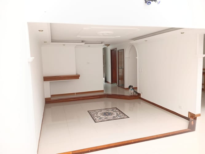 Casa de 3 alcobas en venta en Modelia, Bogotá, 215 m² · foto 3 de 24