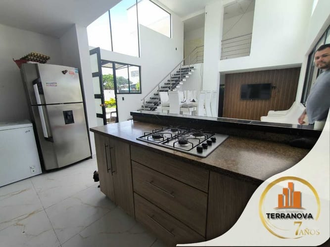 Casa de 4 alcobas en arriendo en El Totumo, Ibagué, 1000 m² · foto 11 de 24