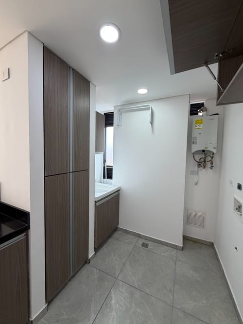 Apartamento de 3 alcobas en venta en Cedritos, Bogotá, 86 m² · foto 5 de 24