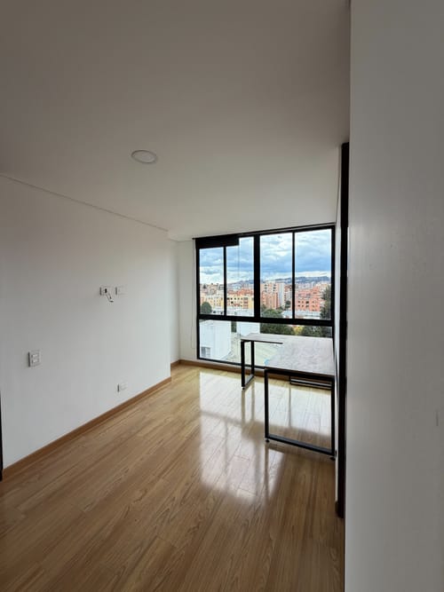 Apartamento de 3 alcobas en venta en Cedritos, Bogotá, 86 m² · foto 12 de 24