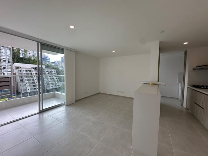 Apartamento de 2 alcobas en arriendo en Baja Suiza, Manizales, 77 m² · foto 10 de 24
