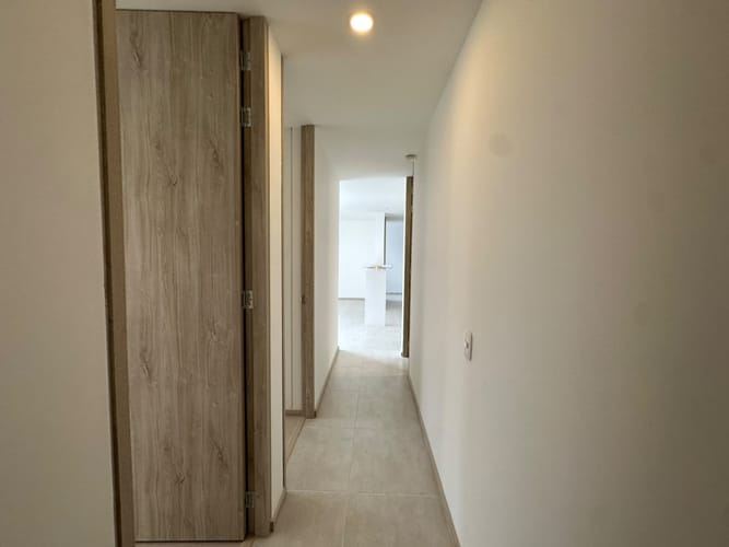 Apartamento de 2 alcobas en arriendo en Baja Suiza, Manizales, 77 m² · foto 12 de 24