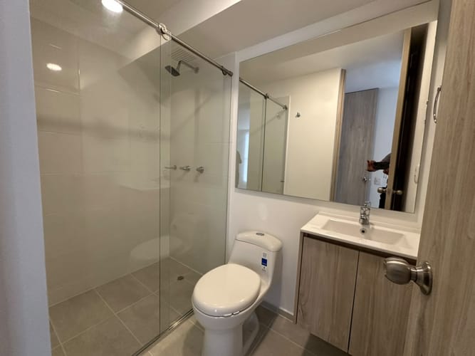 Apartamento de 2 alcobas en arriendo en Baja Suiza, Manizales, 77 m² · foto 16 de 24
