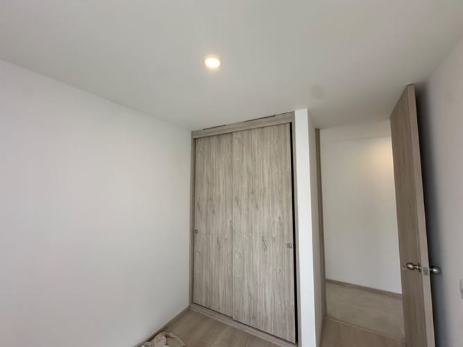Apartamento de 2 alcobas en arriendo en Baja Suiza, Manizales, 77 m² · foto 21 de 24
