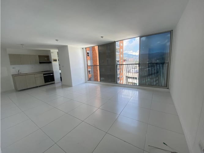 Apartamento de 2 alcobas en arriendo en Asdesillas, Sabaneta, 85 m² · foto 2 de 24