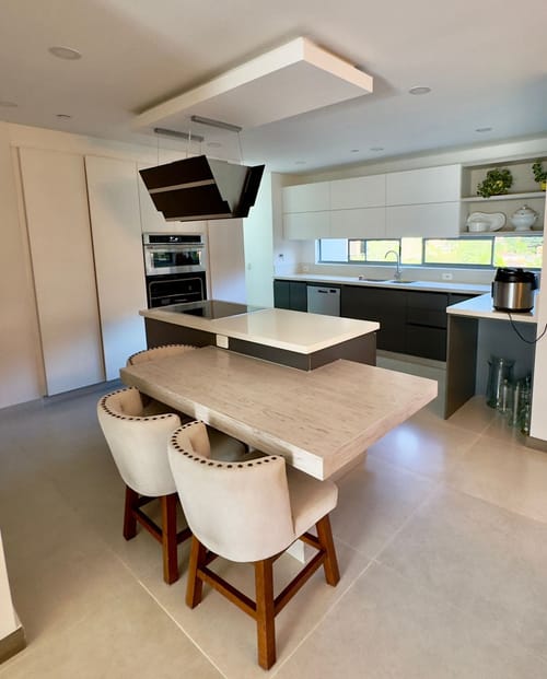 Apartamento de 4 alcobas en venta en El Poblado, Medellín, 215 m² · foto 11 de 22