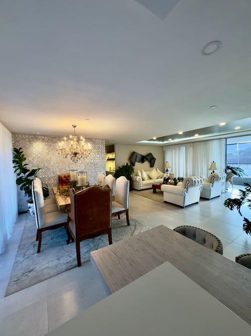 Apartamento de 4 alcobas en venta en El Poblado, Medellín, 215 m² · foto 14 de 22