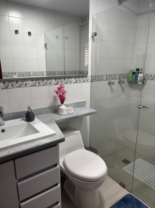 Apartamento de 3 alcobas en venta en Cedritos, Bogotá, 115 m² · foto 11 de 12