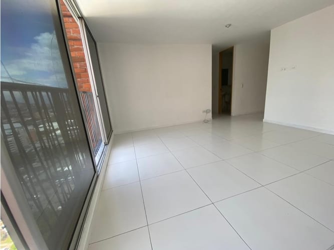 Apartamento de 2 alcobas en arriendo en Playas De Doña Maria, Sabaneta, 85 m² · foto 4 de 24