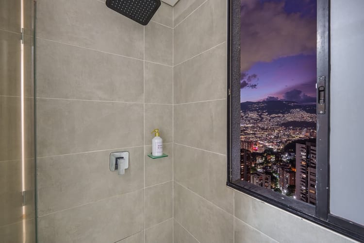 Apartamento de 3 alcobas en venta en Vía Las Palmas, Medellín, 95 m² · foto 15 de 22