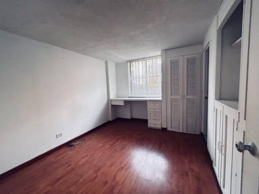 Apartamento de 2 alcobas en venta en San Cipriano, Bogotá, 57 m² · foto 15 de 24