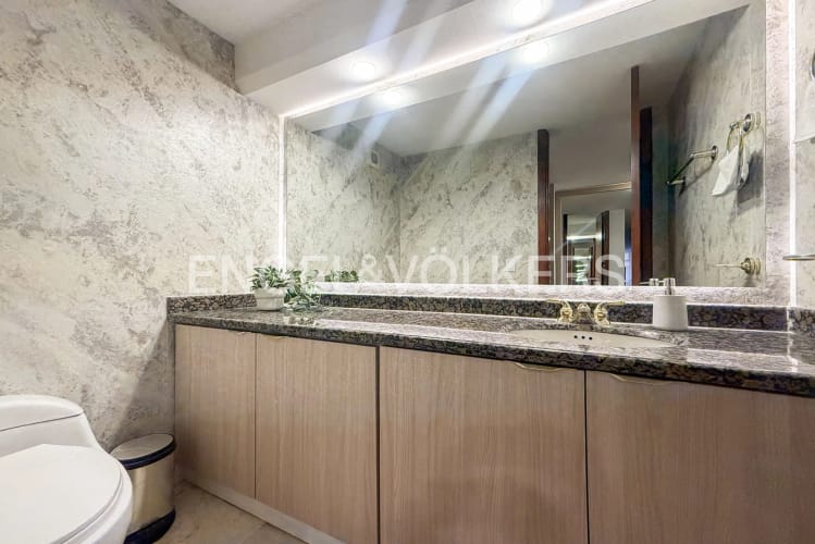 Apartamento de 3 alcobas en venta en La Carolina, Bogotá, 230 m² · foto 10 de 20