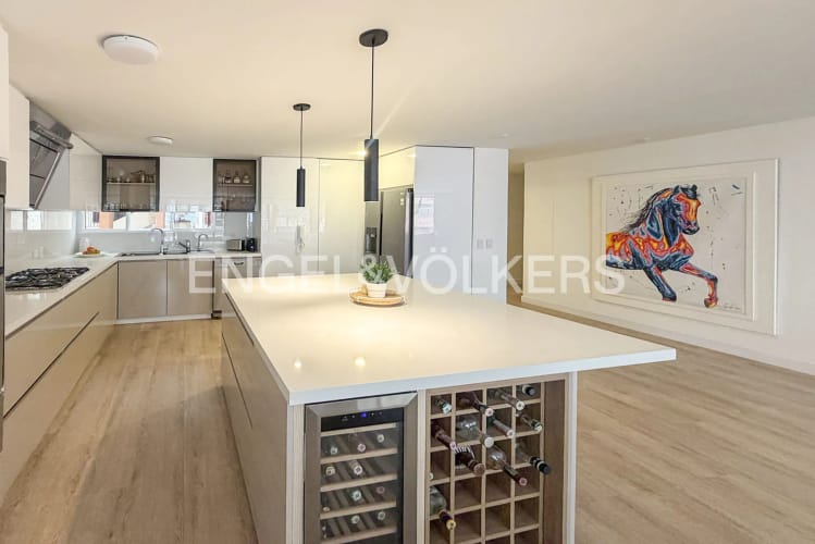 Apartamento de 3 alcobas en venta en La Carolina, Bogotá, 230 m² · foto 8 de 20