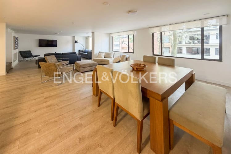 Apartamento de 3 alcobas en venta en La Carolina, Bogotá, 230 m² · foto 5 de 20