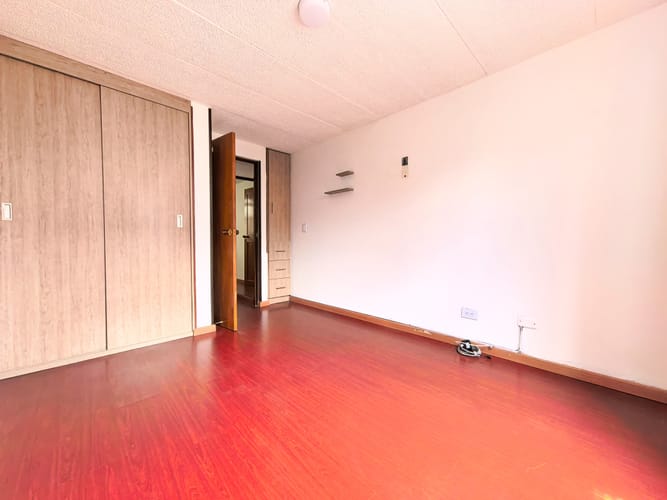 Apartamento de 2 alcobas en venta en Pinar De Suba, Bogotá, 53 m² · foto 13 de 18
