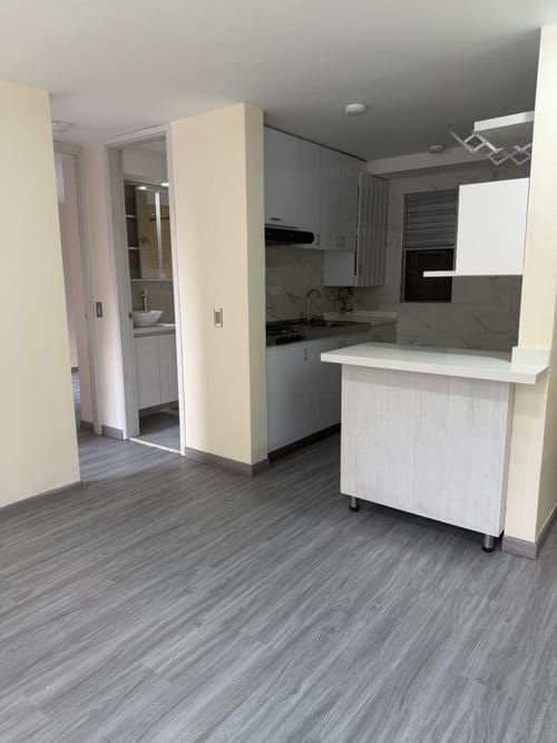 Apartamento de 2 alcobas en arriendo en Hayuelos, Bogotá, 36 m² · foto 3 de 14