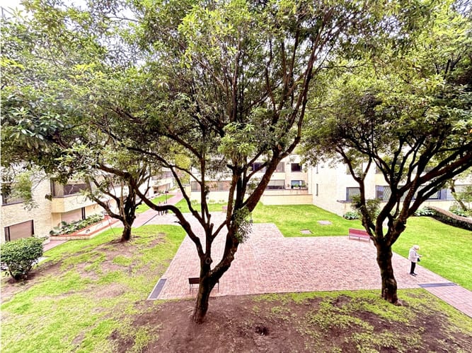 Apartamento de 3 alcobas en venta en Santa Barbara, Bogotá, 135 m² · foto 9 de 21
