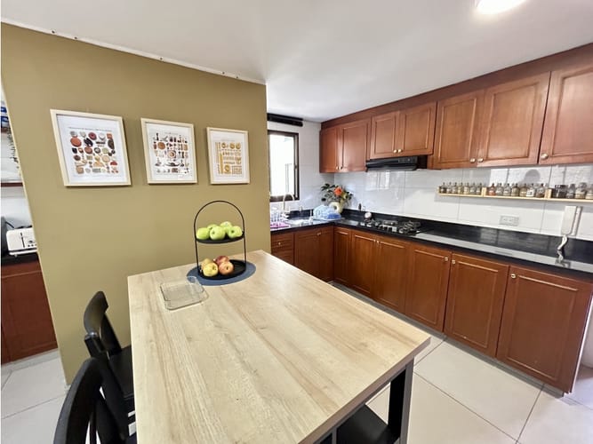Apartamento de 3 alcobas en venta en Santa Barbara, Bogotá, 135 m² · foto 21 de 21