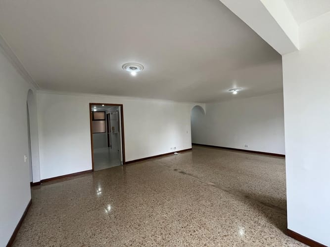 Apartamento de 4 alcobas en venta en Alejandría, Medellín, 137 m² · foto 6 de 21