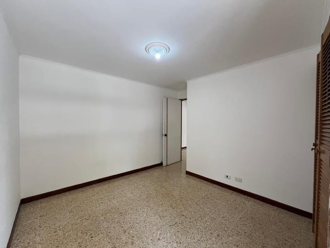 Apartamento de 4 alcobas en venta en Alejandría, Medellín, 137 m² · foto 14 de 21