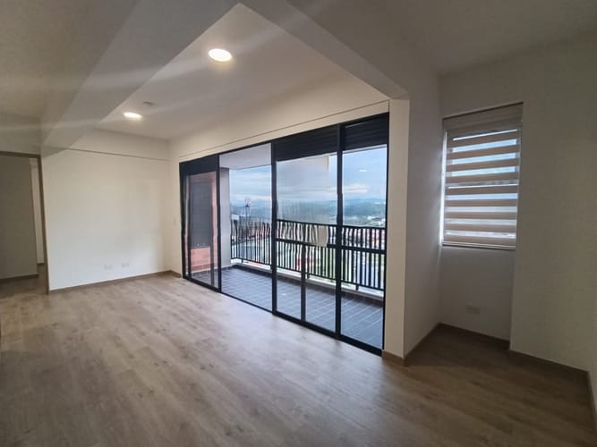 Apartamento de 2 alcobas en arriendo en Centro, Rionegro, 69 m² · foto 4 de 14