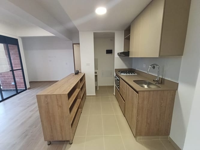 Apartamento de 2 alcobas en arriendo en Centro, Rionegro, 69 m² · foto 5 de 14