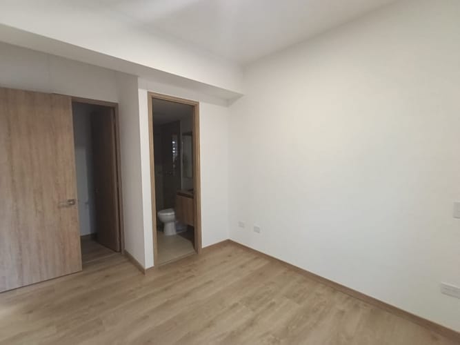 Apartamento de 2 alcobas en arriendo en Centro, Rionegro, 69 m² · foto 7 de 14