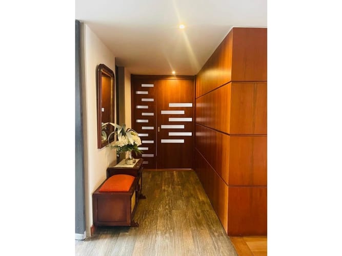 Apartamento de 3 alcobas en venta en Chapinero Alto, Bogotá, 144 m² · foto 2 de 16