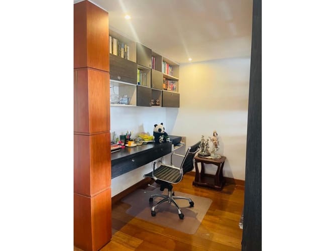 Apartamento de 3 alcobas en venta en Chapinero Alto, Bogotá, 144 m² · foto 4 de 16