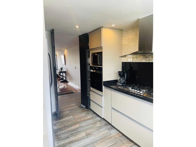 Apartamento de 3 alcobas en venta en Chapinero Alto, Bogotá, 144 m² · foto 8 de 16