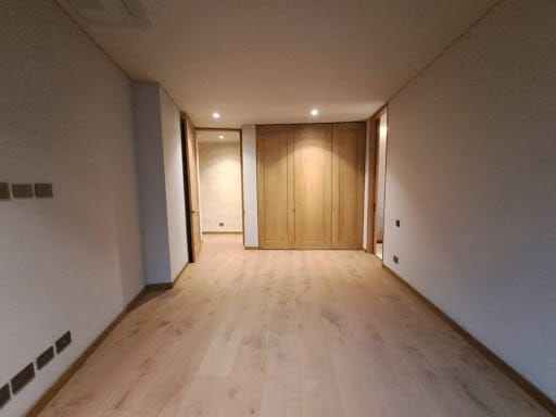 Apartamento de 2 alcobas en arriendo en Las Lomas No.1, Medellín, 190 m² · foto 20 de 24