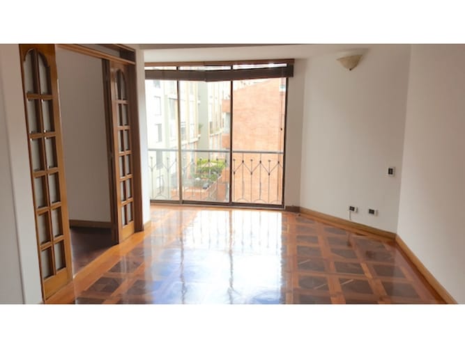 Apartamento de 3 alcobas en venta en Chico Norte, Bogotá, 147 m² · foto 2 de 24