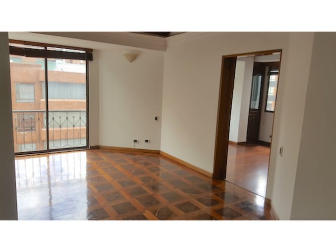 Apartamento de 3 alcobas en venta en Chico Norte, Bogotá, 147 m² · foto 3 de 24