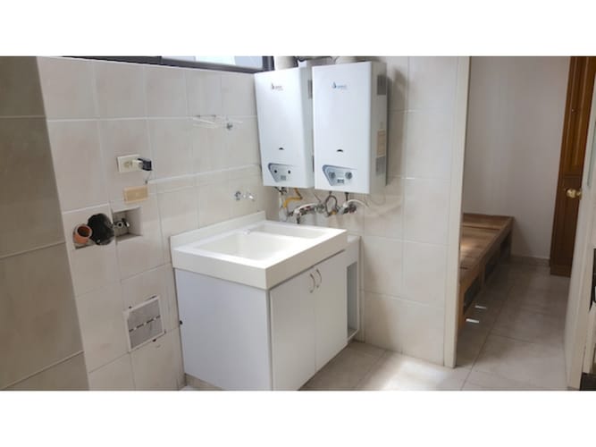 Apartamento de 3 alcobas en venta en Chico Norte, Bogotá, 147 m² · foto 11 de 24