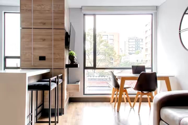 Apartaestudio en venta en Chico Norte, Bogotá, 43 m² · foto 3 de 14