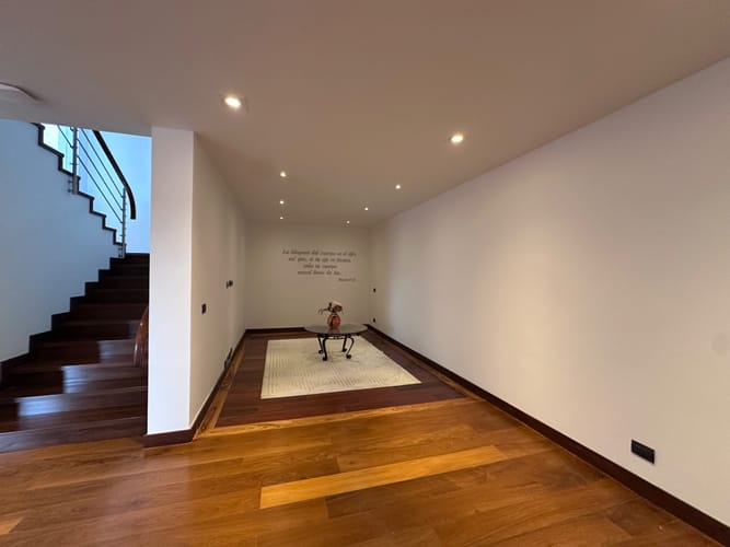 Casa de 5 alcobas en arriendo en San Jose De Bavaria, Bogotá, 450 m² · foto 11 de 24