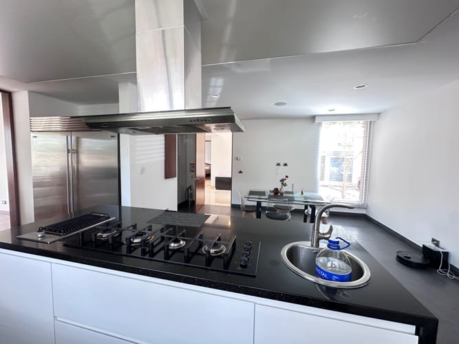 Casa de 5 alcobas en arriendo en San Jose De Bavaria, Bogotá, 450 m² · foto 4 de 24
