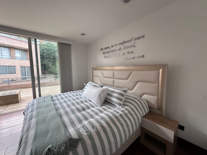 Casa de 5 alcobas en arriendo en San Jose De Bavaria, Bogotá, 450 m² · foto 16 de 24