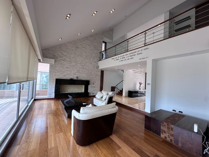 Casa de 5 alcobas en arriendo en San Jose De Bavaria, Bogotá, 450 m² · foto 7 de 24