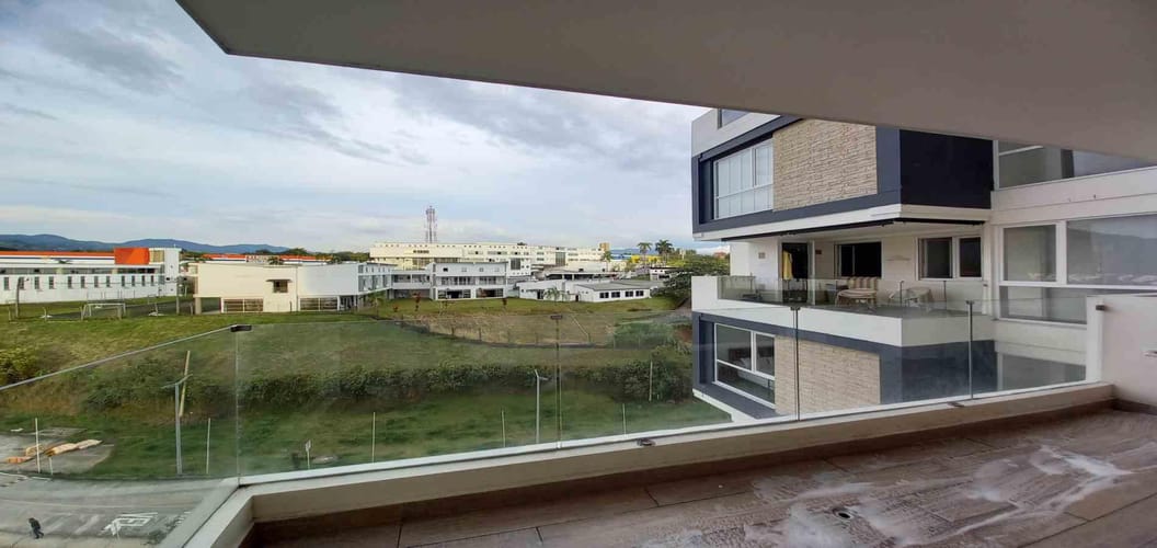 Apartamento de 2 alcobas en arriendo en San Jose Sur, Pereira, 89 m² · foto 5 de 15