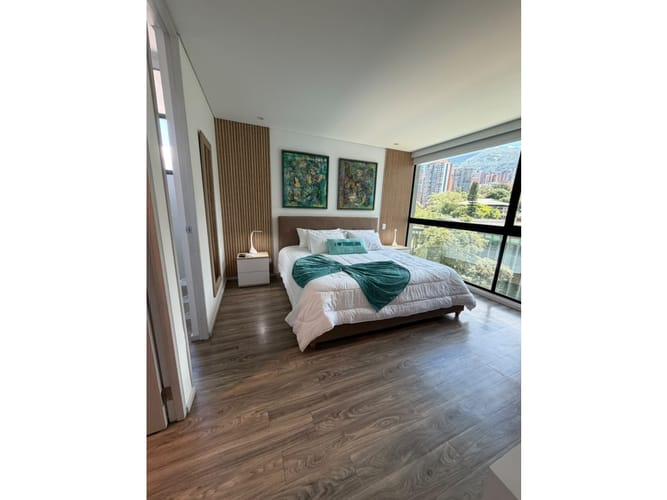 Apartamento de 3 alcobas en arriendo en Milla De Oro, Medellín, 180 m² · foto 10 de 16