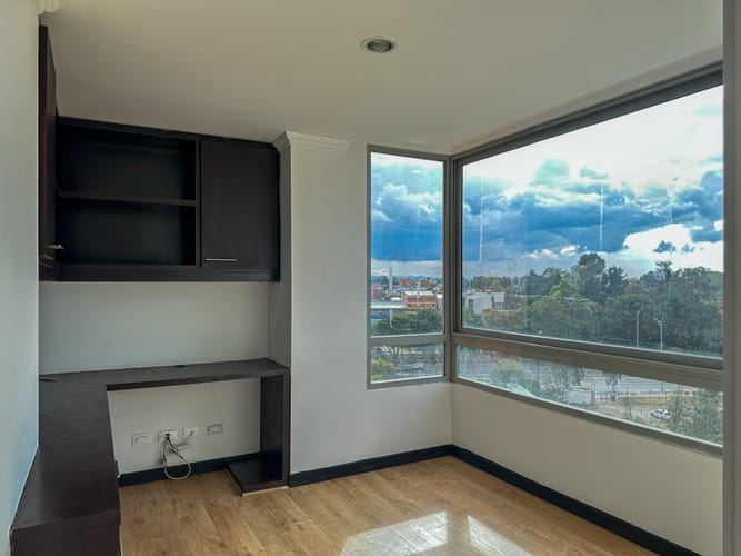 Apartamento de 3 alcobas en arriendo en Lagos De Cordoba, Bogotá, 176 m² · foto 10 de 24