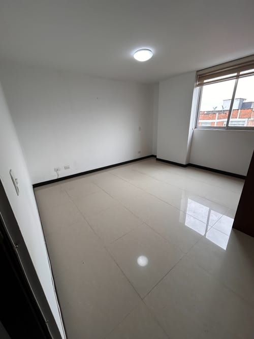 Apartamento de 4 alcobas en arriendo en San Joaquín, Medellín, 82 m² · foto 2 de 19