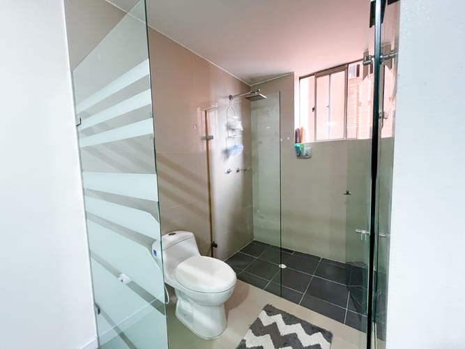 Apartamento de 3 alcobas en venta en Colina Campestre, Bogotá, 168 m² · foto 3 de 13